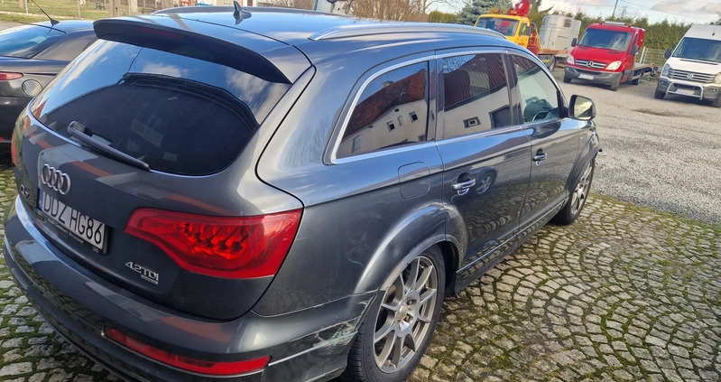 Audi Q7 cena 22900 przebieg: 300000, rok produkcji 2010 z Dzierżoniów małe 37